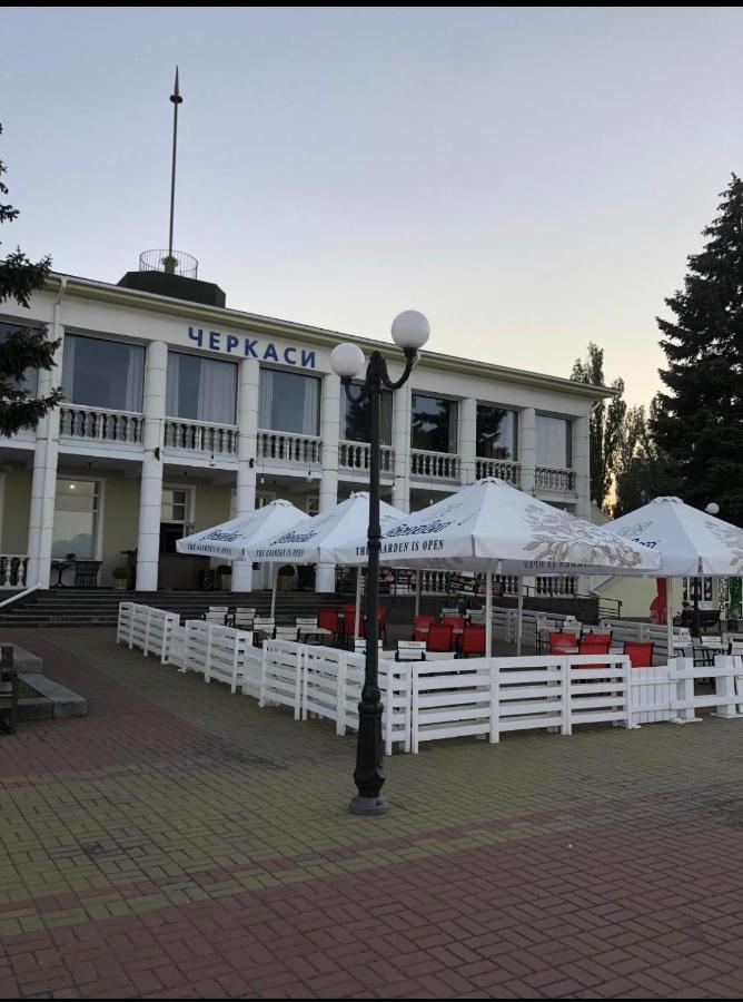 Apartments On Priportovaya,35 Cherkasy Ngoại thất bức ảnh